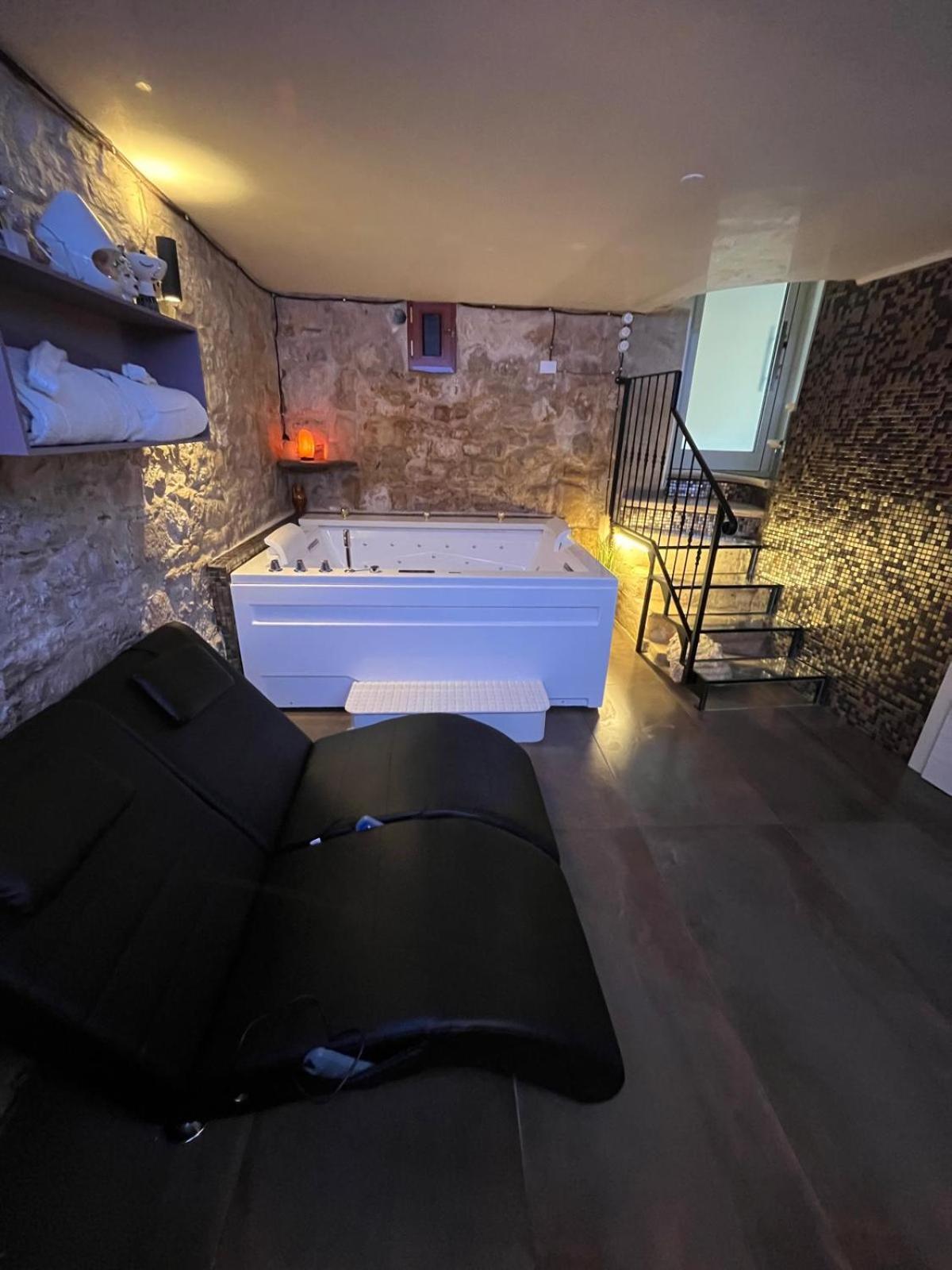 Bed and Breakfast Relax For A Day Barletta Exterior foto